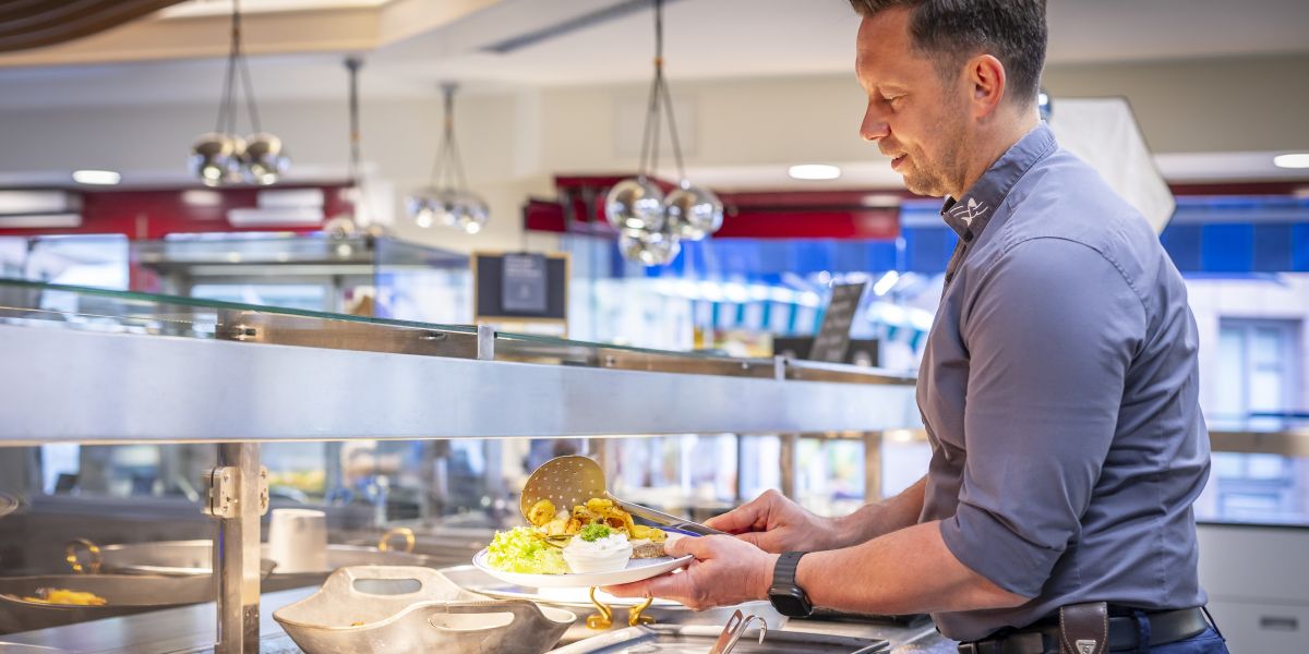 DEIN Safranleuchten im Altenburger Land -  Restaurant Meeresbuffet in Altenburg